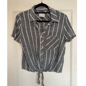 Universal Thread - grey stripe tie front top